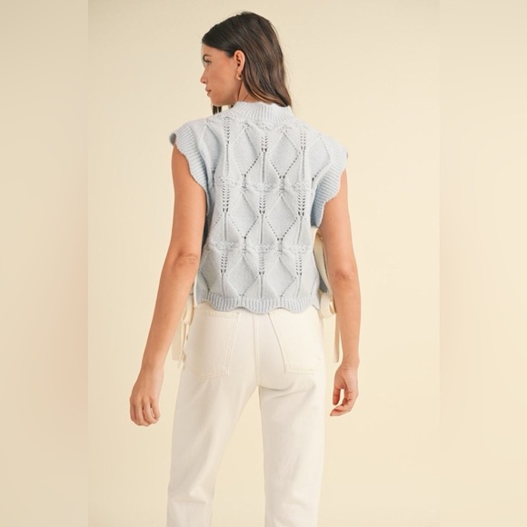 255B. Tie Bow Knit Vest - Blue - Picture 3 of 3